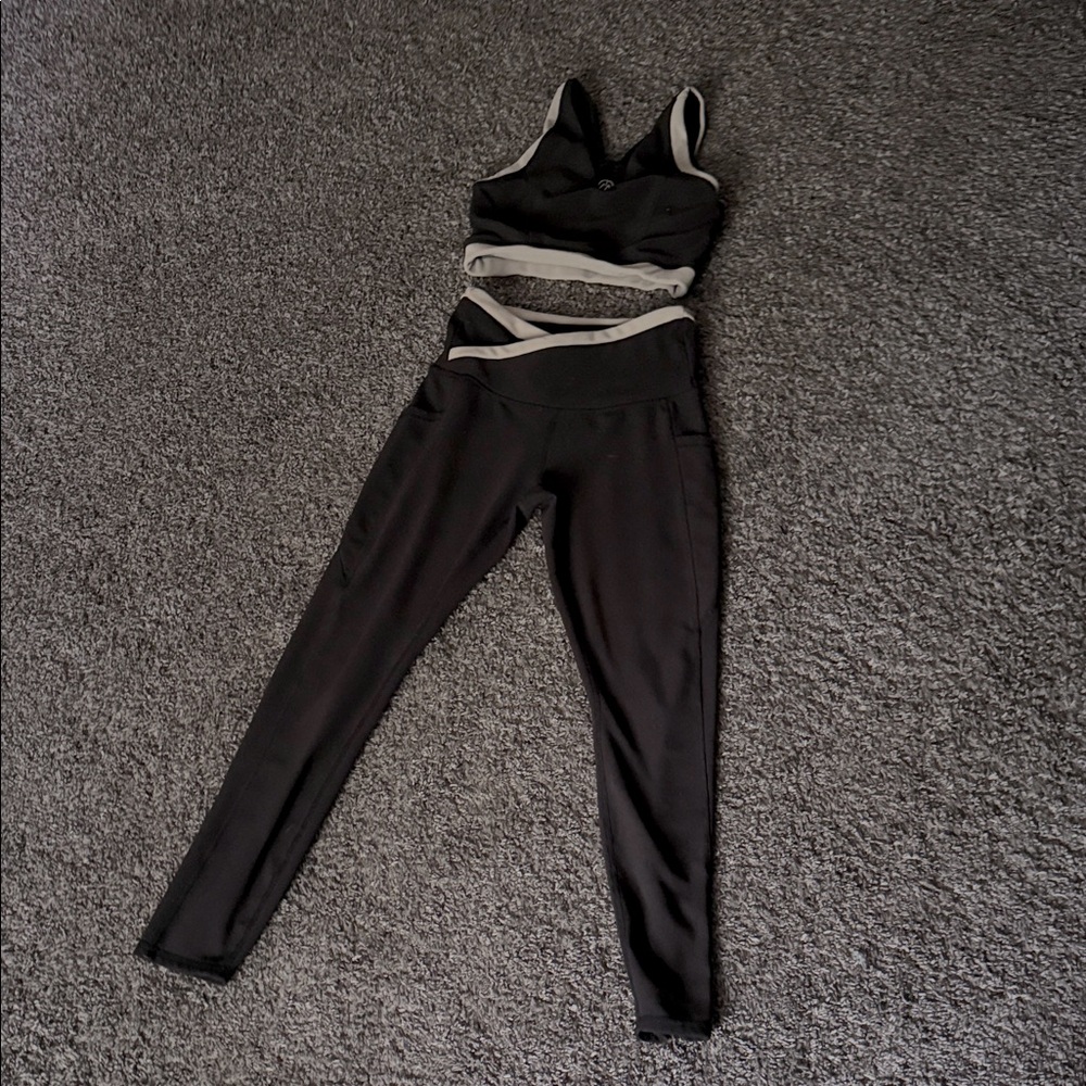 Black and tan Women's athletic set